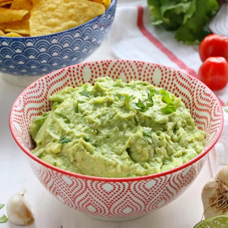 Easy Guacamole Recipe - The Busy Baker