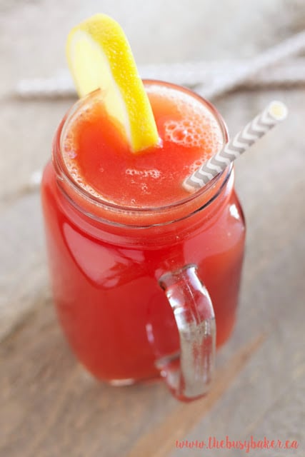 This Watermelon Green Tea Refresher drink is a delicious healthy alcohol-free cocktail, featuring fresh watermelon, lemon, and green tea! Recipe from thebusybaker.ca!