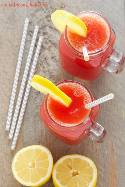 This Watermelon Green Tea Refresher drink is a delicious healthy alcohol-free cocktail, featuring fresh watermelon, lemon, and green tea! Recipe from thebusybaker.ca!