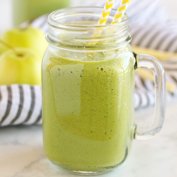 Green Apple Spinach Smoothie - The Busy Baker