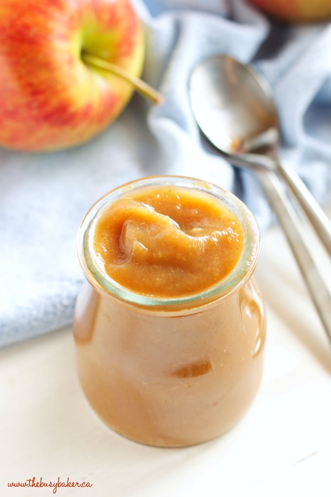 This Healthy 2 Ingredient Slow Cooker Apple Butter is an easy fall recipe made with only apples and cinnamon, and no sugar! Perfect as a dip or spread! Recipe from thebusybaker.ca!