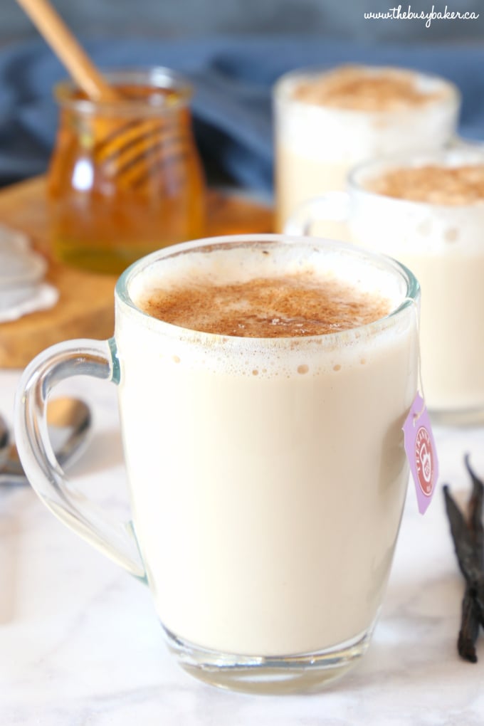 Earl Grey Vanilla Tea Latte London Fog drink in mug with tea bag