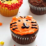 Zoo Animal Cupcakes Tutorial - The Busy Baker