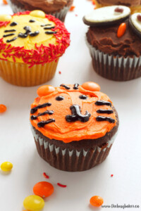 tiger cupcake