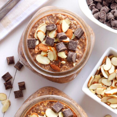 Chocolate Overnight Oats with Chia and Almonds - The Busy Baker