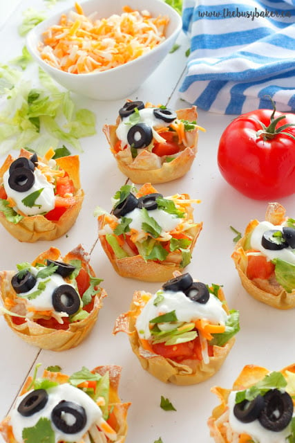 Mexican Taco Dip Wonton Cups - The Busy Baker