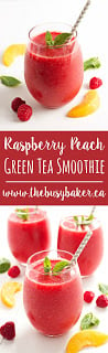 Raspberry Peach Green Tea Smoothie www.thebusybaker.ca