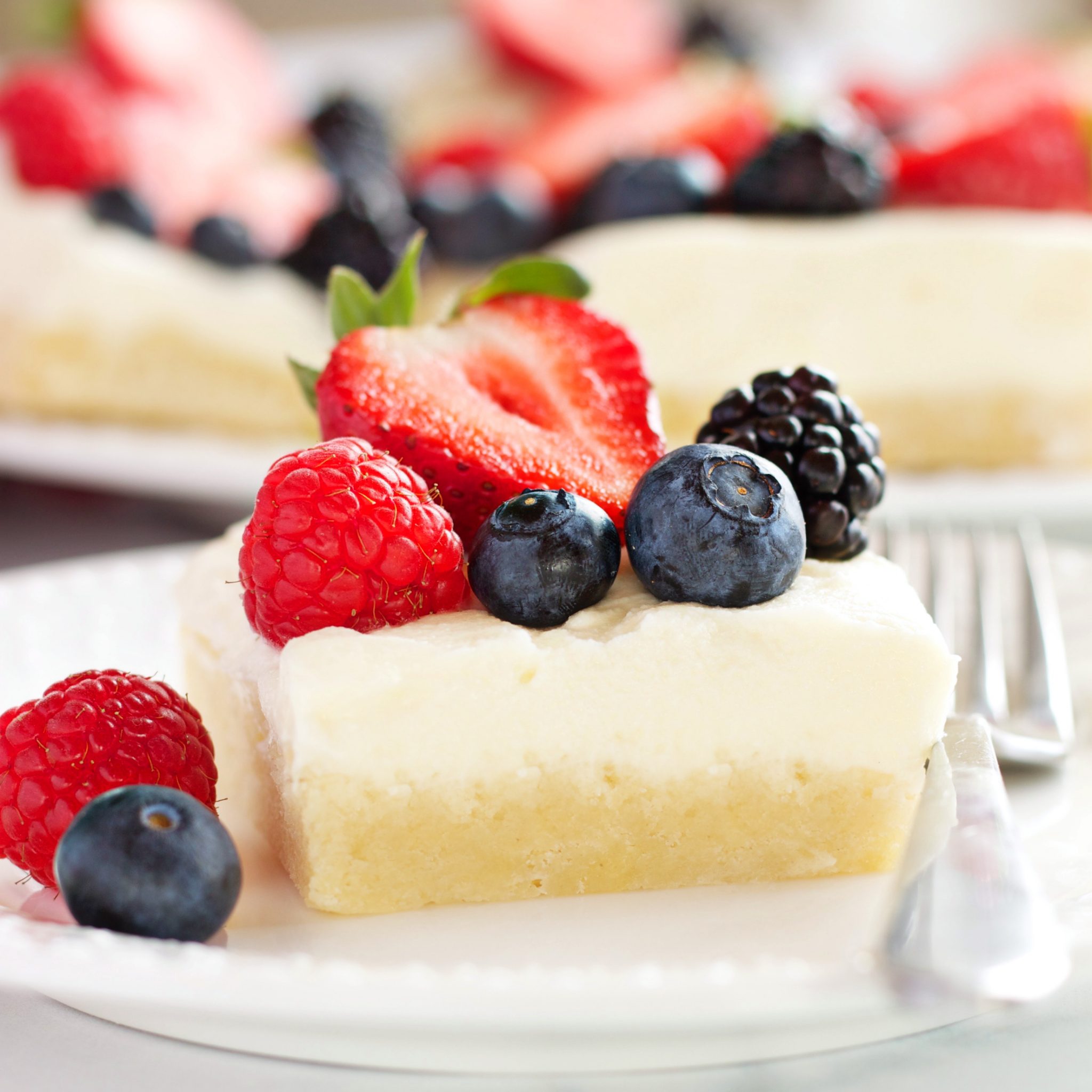 berry cheesecake sugar cookie bars fbig berries