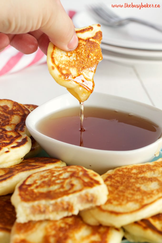 These Breakfast Sausage Buttermilk Pancake Dippers are the perfect breakfast finger food! Recipe from thebusybaker.ca!