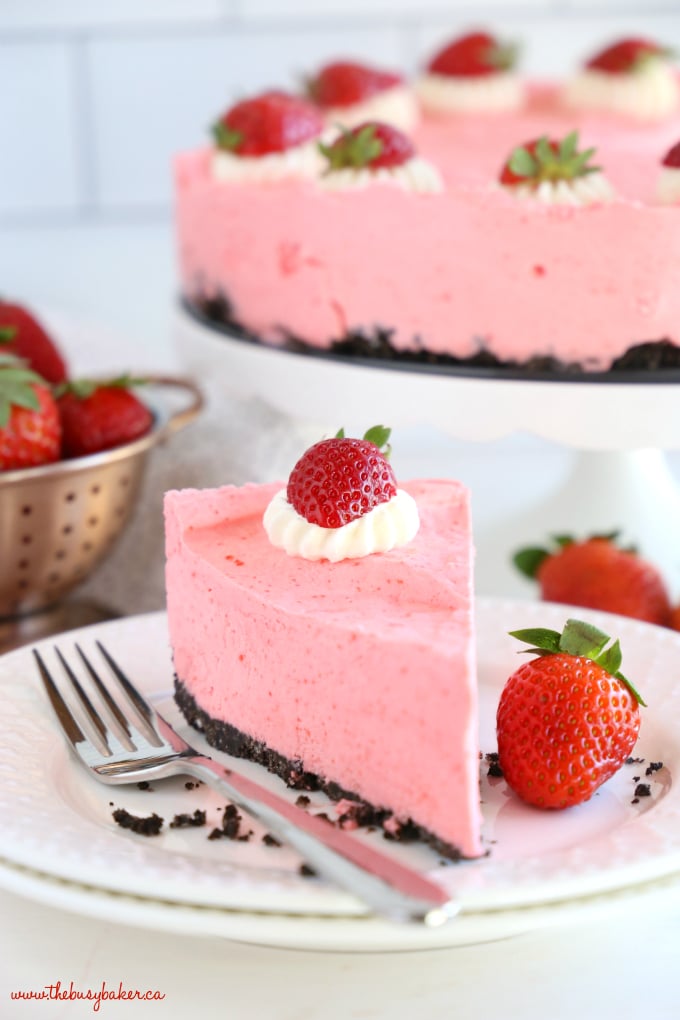Easy No Bake Strawberry Cheesecake with fresh strawberries and Oreo crust