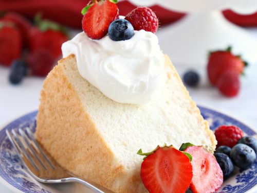You Don't Need A Special Pan To Make Soft, Light Angel Food Cake