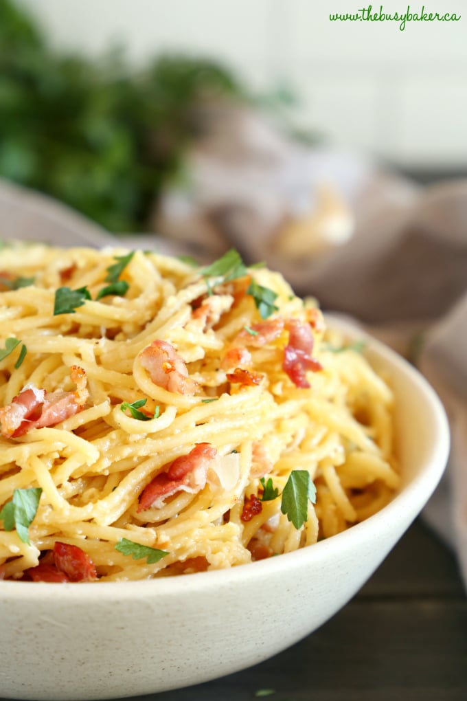 Easy 15-Minute Pasta Carbonara in pasta bowl with fresh parsley