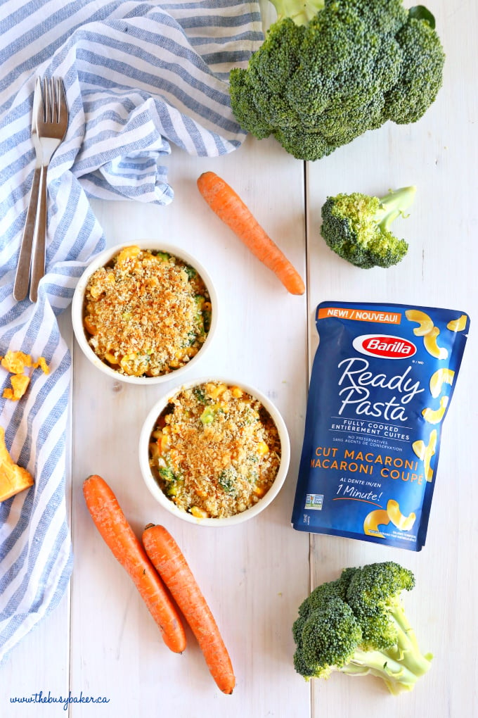 Easy 15-Minute Vegetarian Macaroni and Cheese with broccoli and carrots