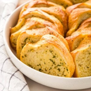 Easy Homemade Garlic Bread