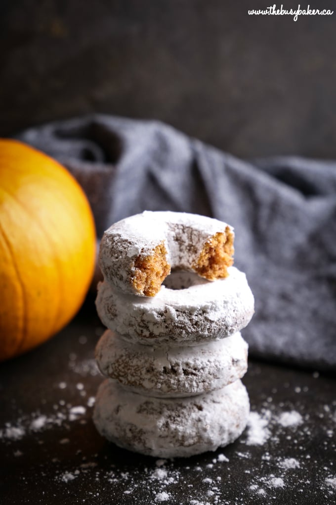 Pumpkin Spice Baked Donuts