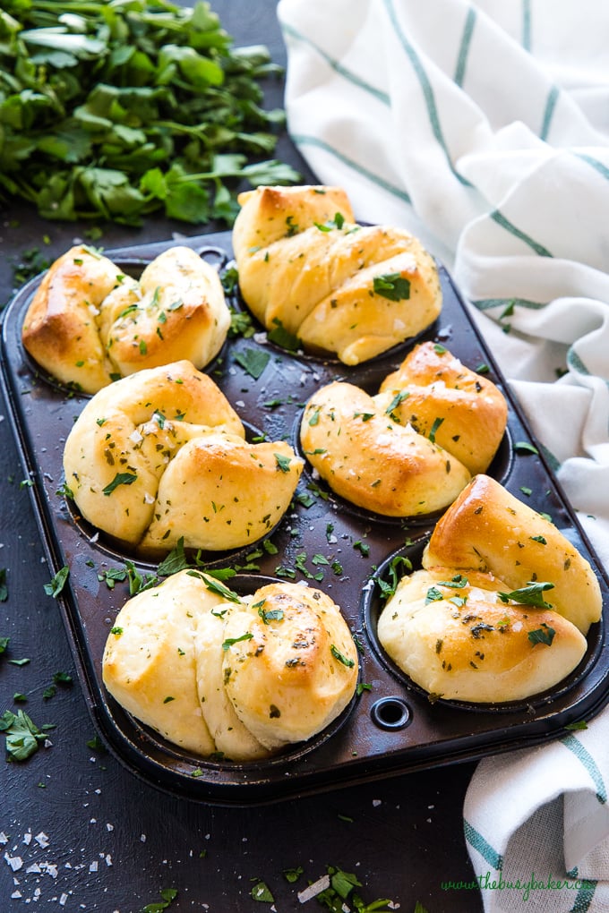 Easy Homemade Garlic Butter Dinner Rolls - The Busy Baker