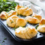 Easy Homemade Garlic Butter Dinner Rolls