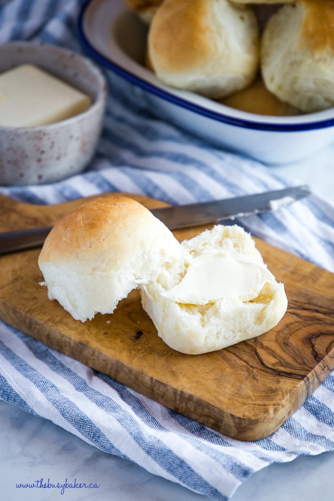 Easy Homemade Classic Buttermilk Buns