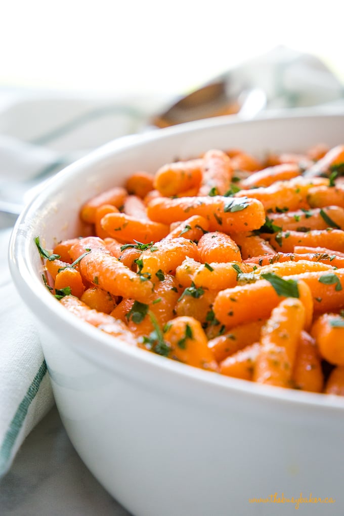 Garlic Butter Roasted Carrots with butter and parsley