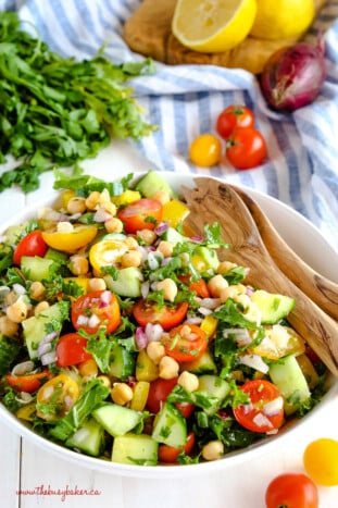 Easy Mediterranean Chickpea Salad (Healthy Recipe) - The Busy Baker