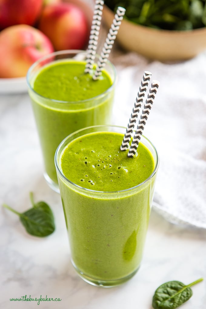 Healthy Green Protein Smoothie with spinach and apples