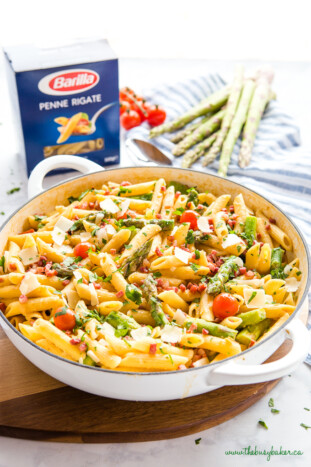 Easy 20-Minute Tomato Asparagus Carbonara Pasta