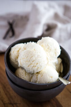 Best Ever No Churn Vanilla Ice Cream - The Busy Baker