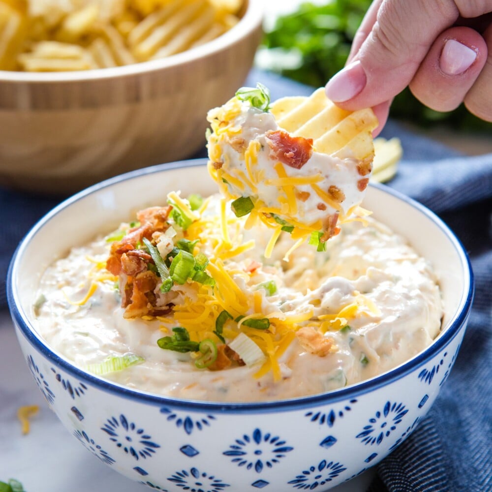 Cheddar Bacon Ranch Dip Easy Party Food The Busy Baker 5143