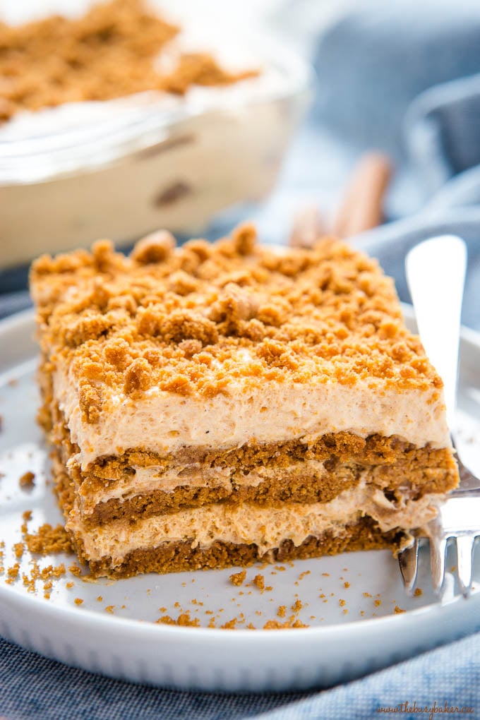 Pumpkin Gingerbread dessert no bake on blue plate