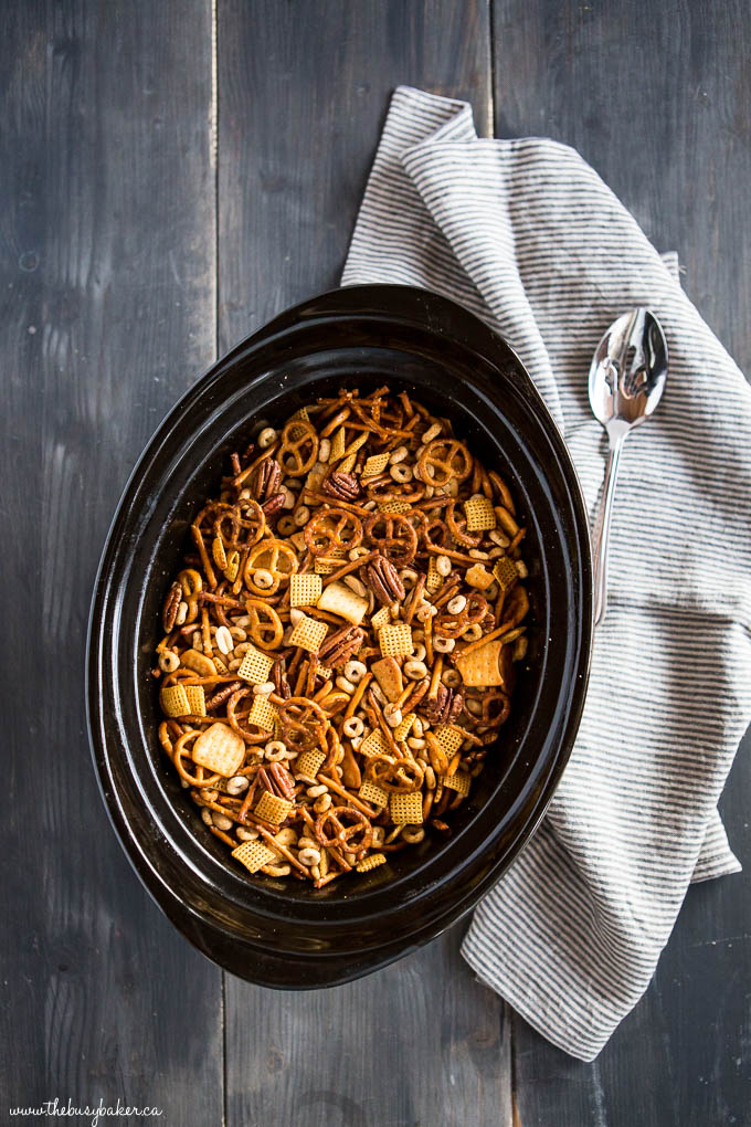 slow cooker nuts and bolts snack mix