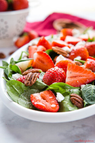 Strawberry Spinach Salad w/ Poppy Seed Dressing - The Busy Baker