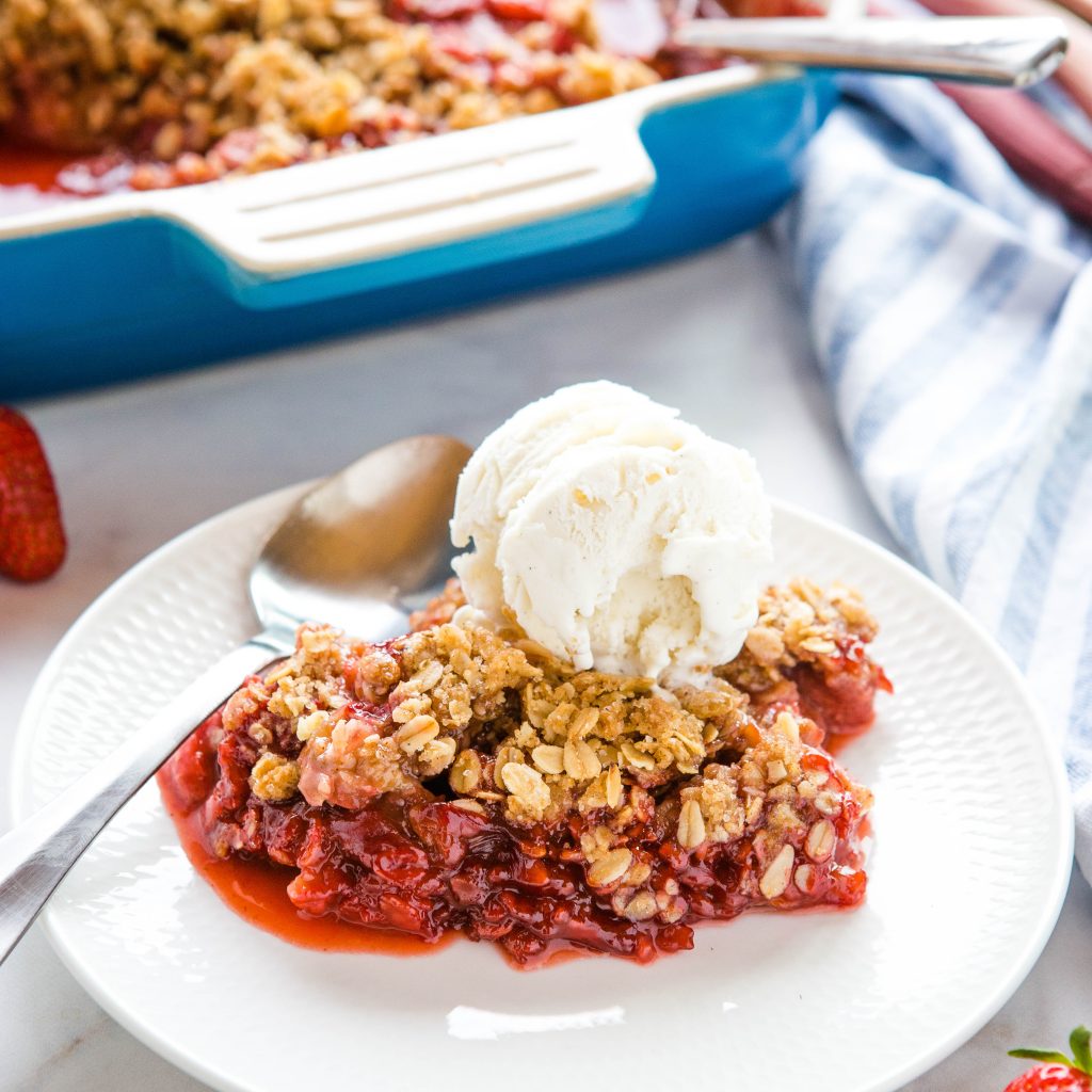 Strawberry Rhubarb Crisp {Gluten-Free Option} - The Busy Baker