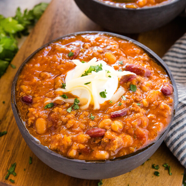 Instant Pot Beef And Bean Chili {Easy Meal} - The Busy Baker