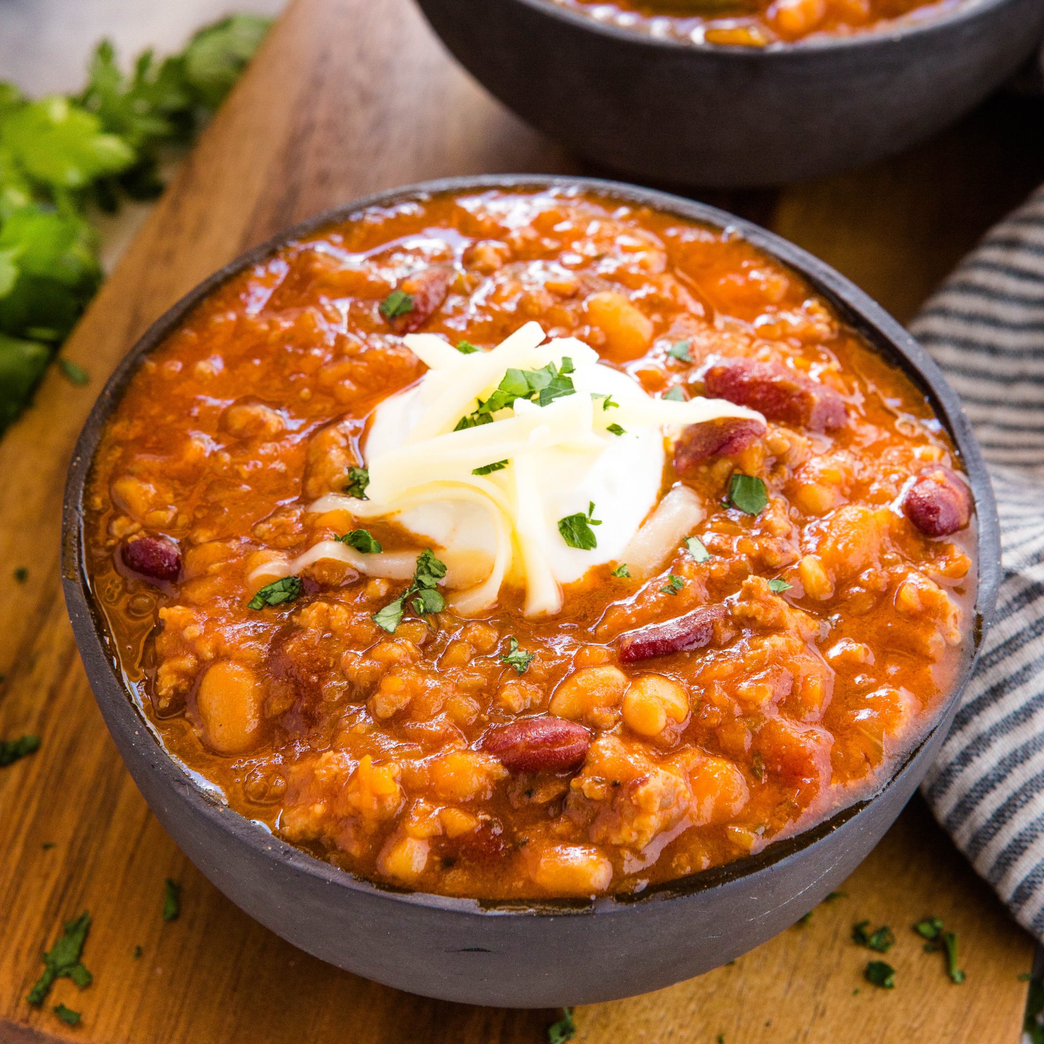 https://thebusybaker.ca/wp-content/uploads/2020/09/easy-instant-pot-chili-fb-ig-4-scaled.jpg