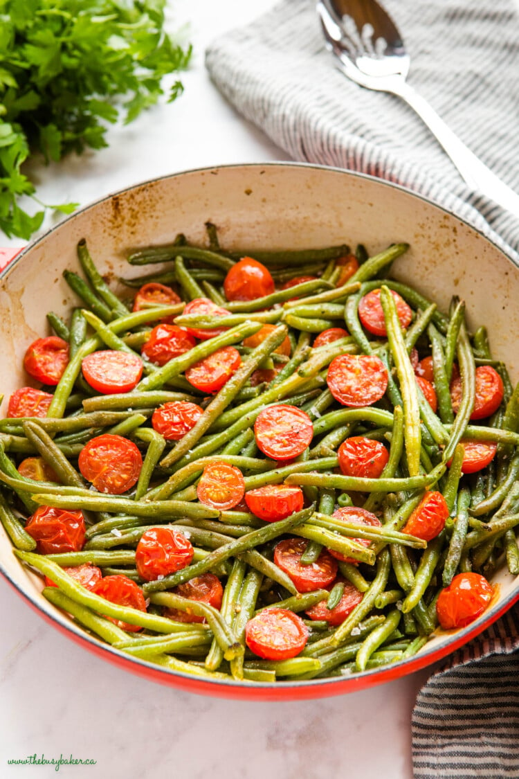 Roasted Green Beans with Cherry Tomatoes {Side Dish} - The Busy Baker