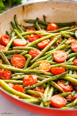 Roasted Green Beans with Cherry Tomatoes {Side Dish} - The Busy Baker