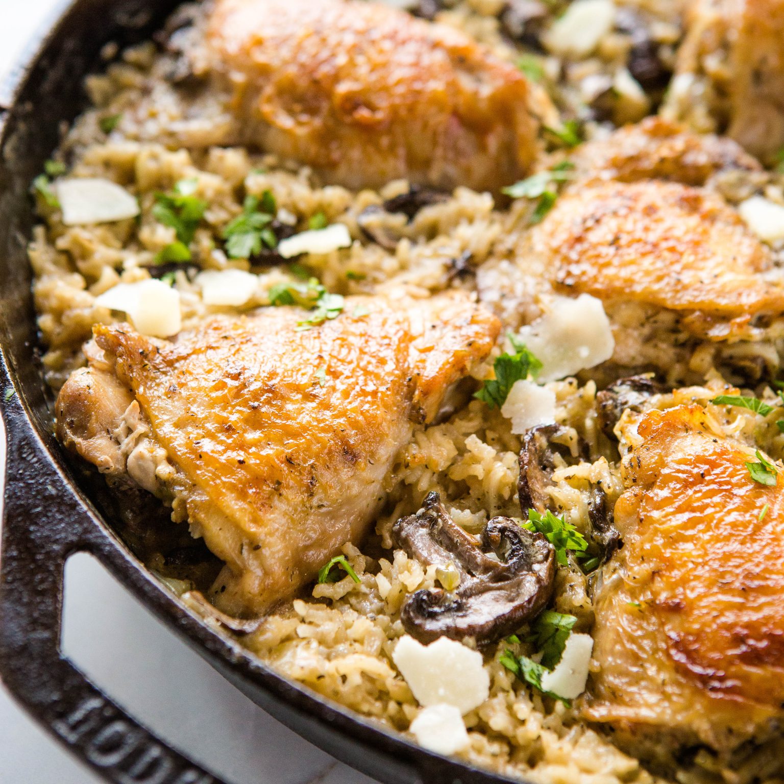 Easy One Pan Creamy Chicken And Mushroom Rice Bake The Busy Baker 6815