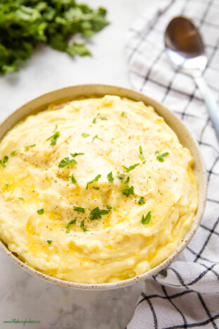 Creamy Instant Pot Mashed Potatoes - The Busy Baker