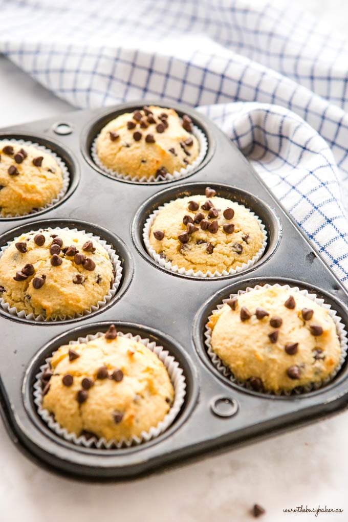 keto chocolate chip muffins