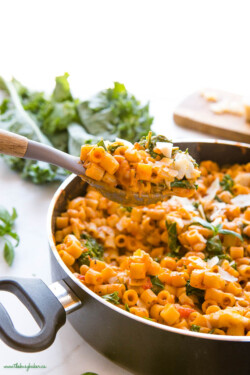 One Pan Pasta With Beans (pasta E Fagioli) - The Busy Baker