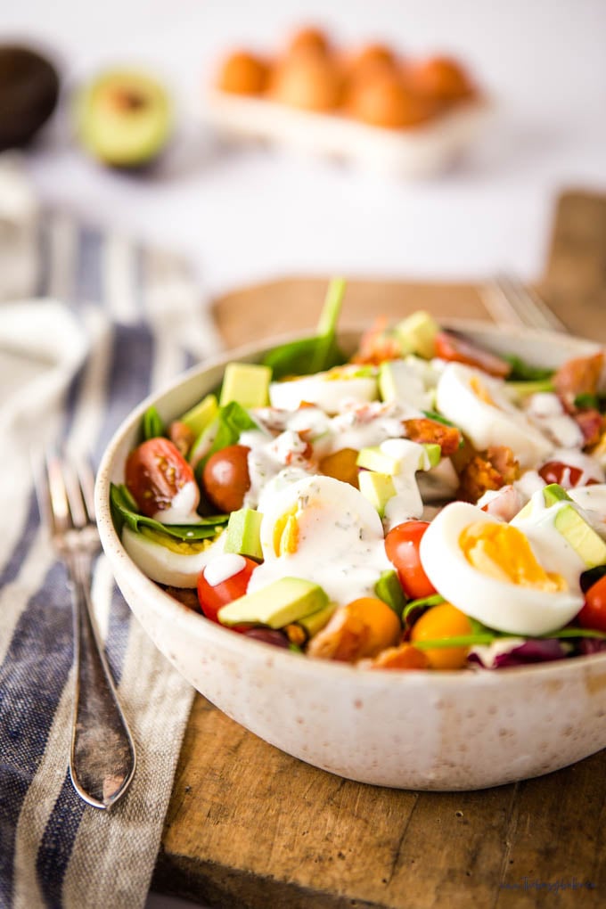 Chef's salad with egg with ranch dressing