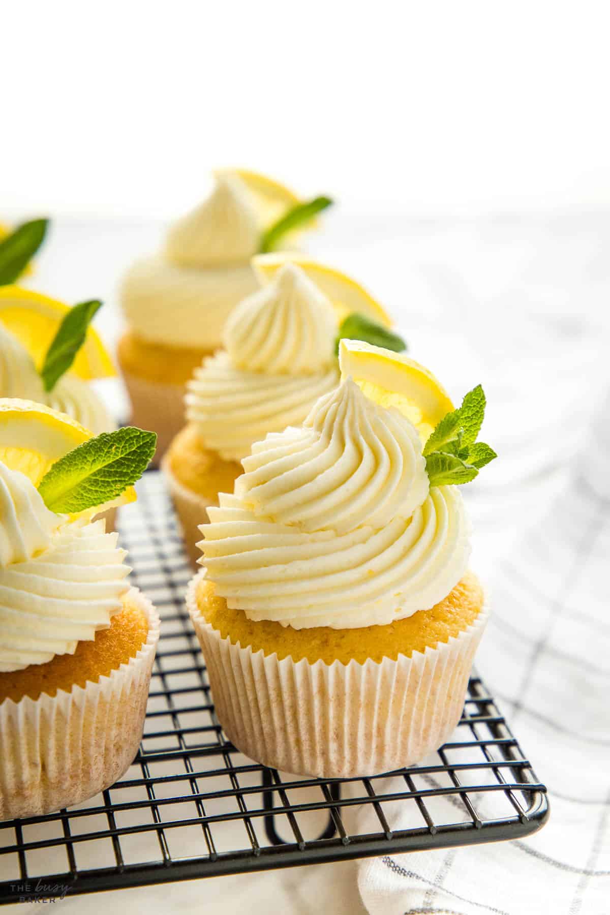 cupcakes with cream buttercream frosting