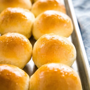 Quick Dinner Rolls – Ready in one hour!