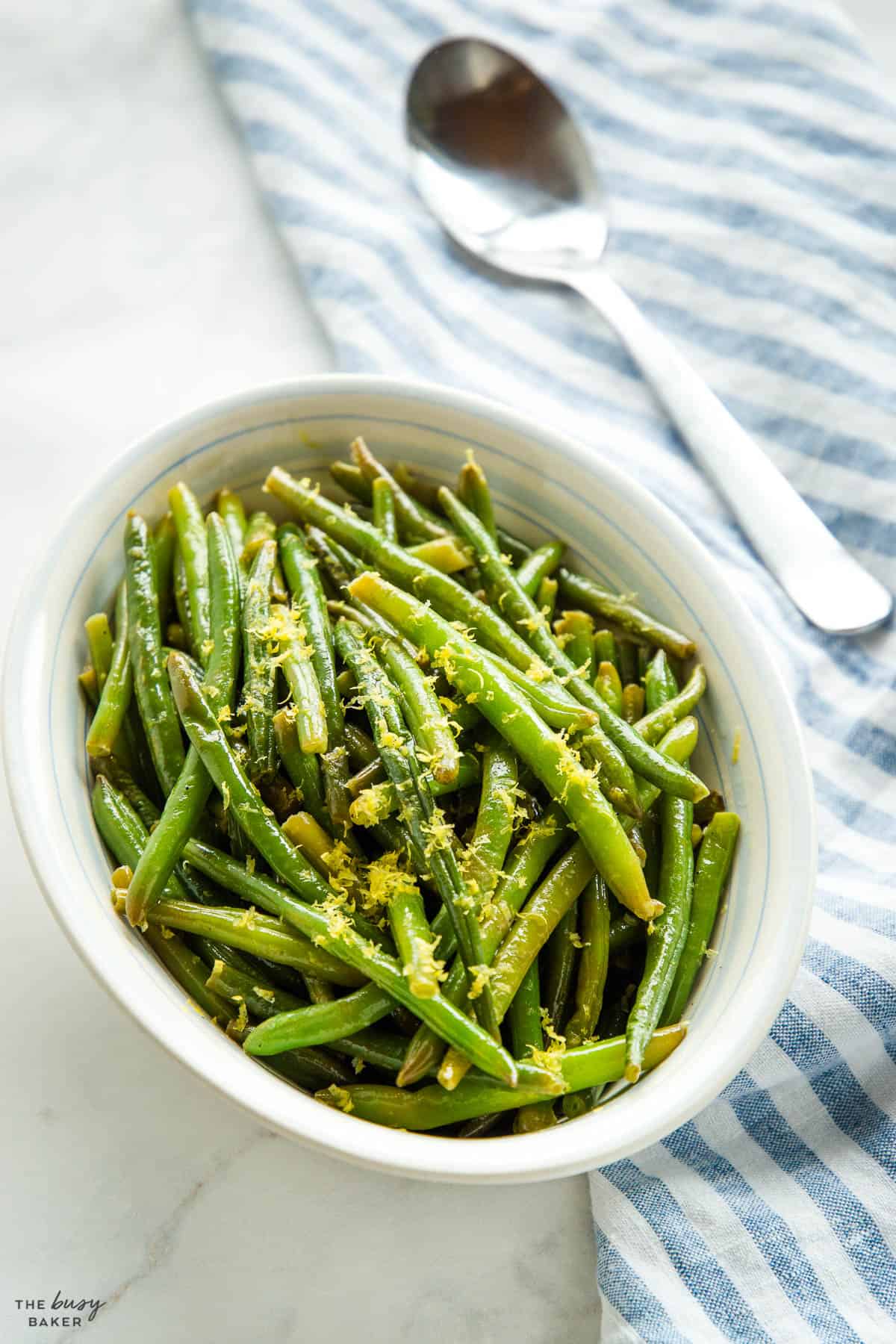 serving bowl with air fryer green beans