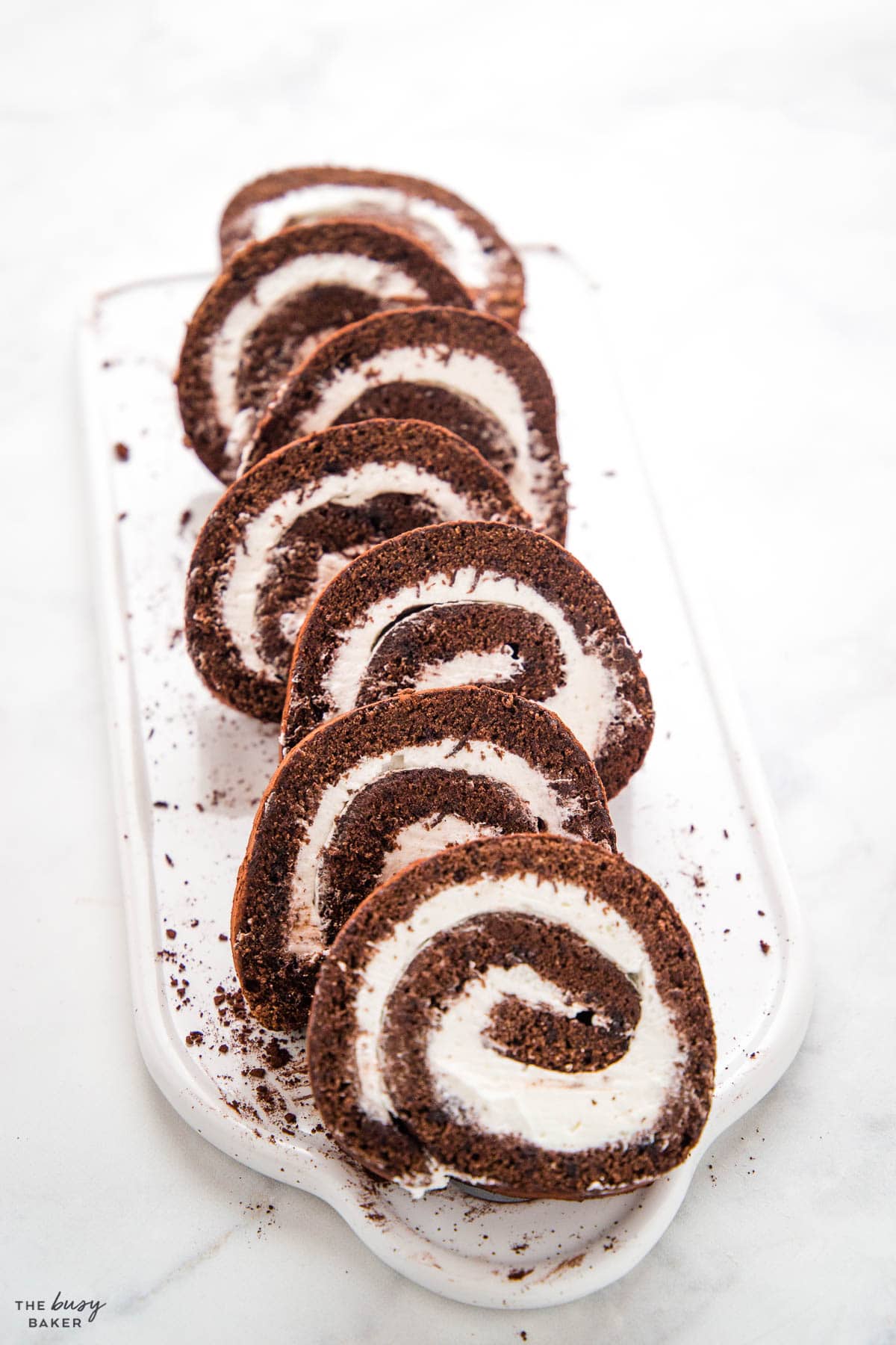 rolled cake recipe with cocoa and whipped cream filling