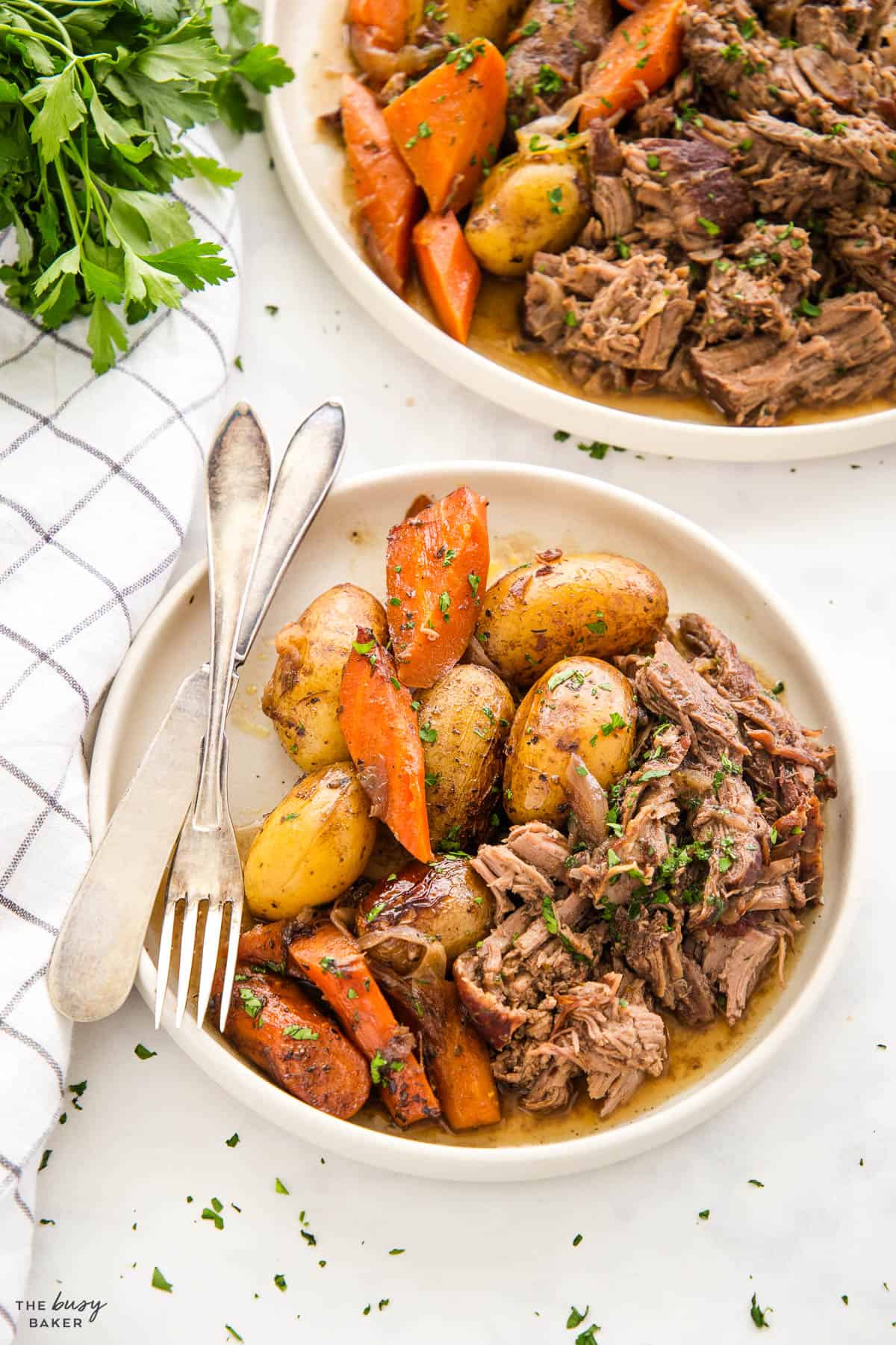 crock pot pot roast with carrots and potatoes