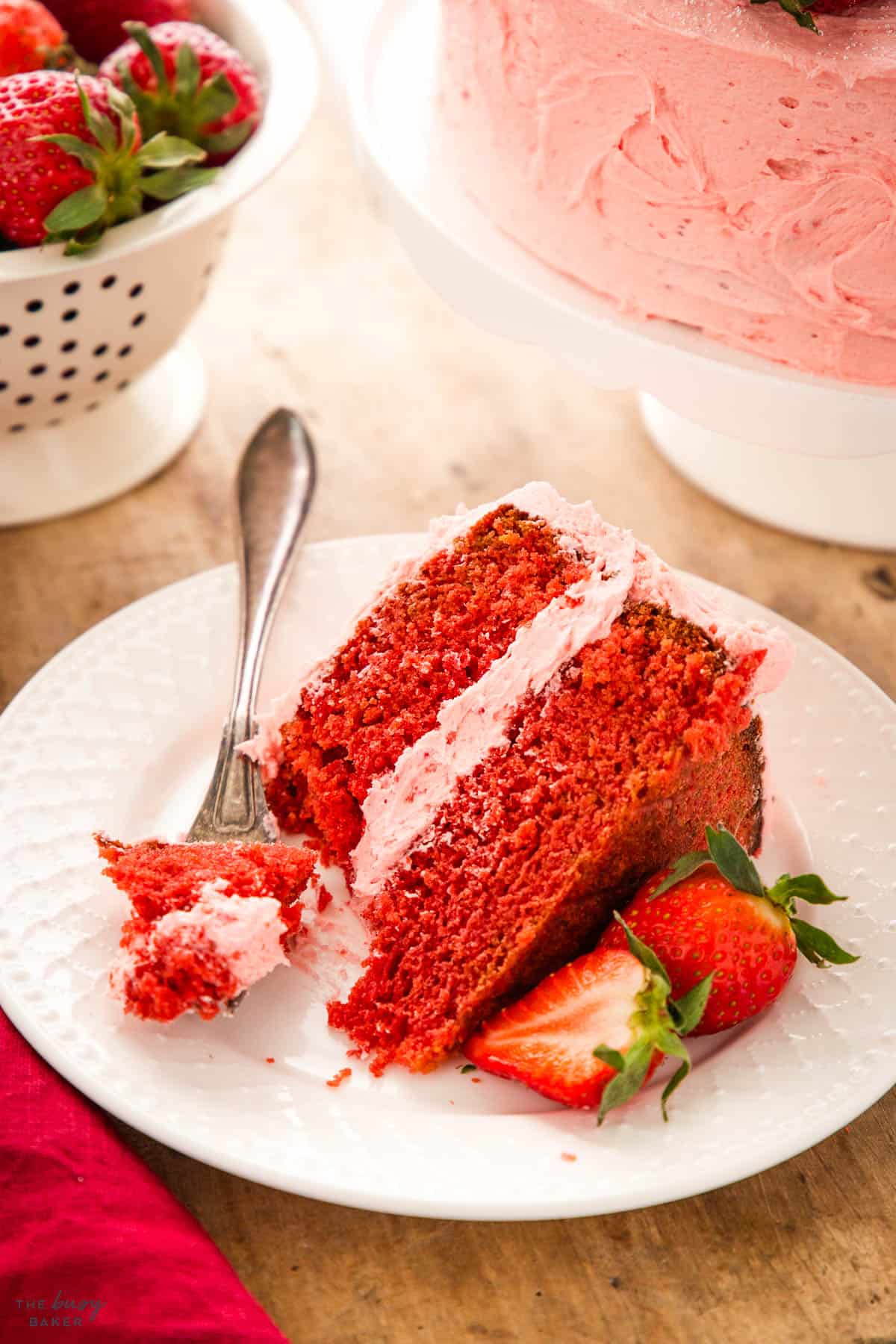 homemade strawberry cake with fresh strawberry buttercream recipe