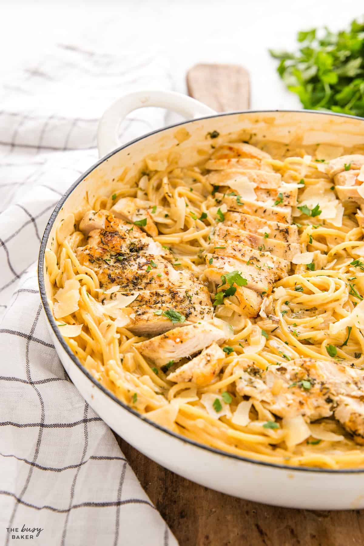 spaghetti with garlic parmesan sauce and chicken
