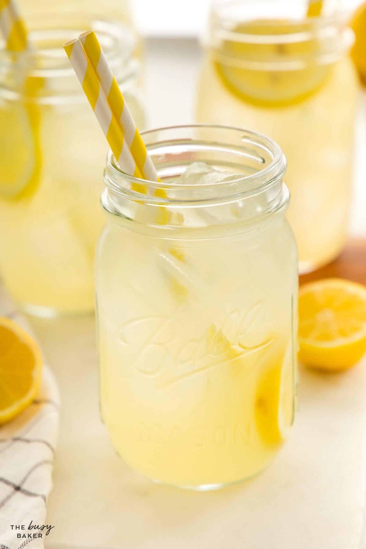 healthy lemonade in a mason jar with ice